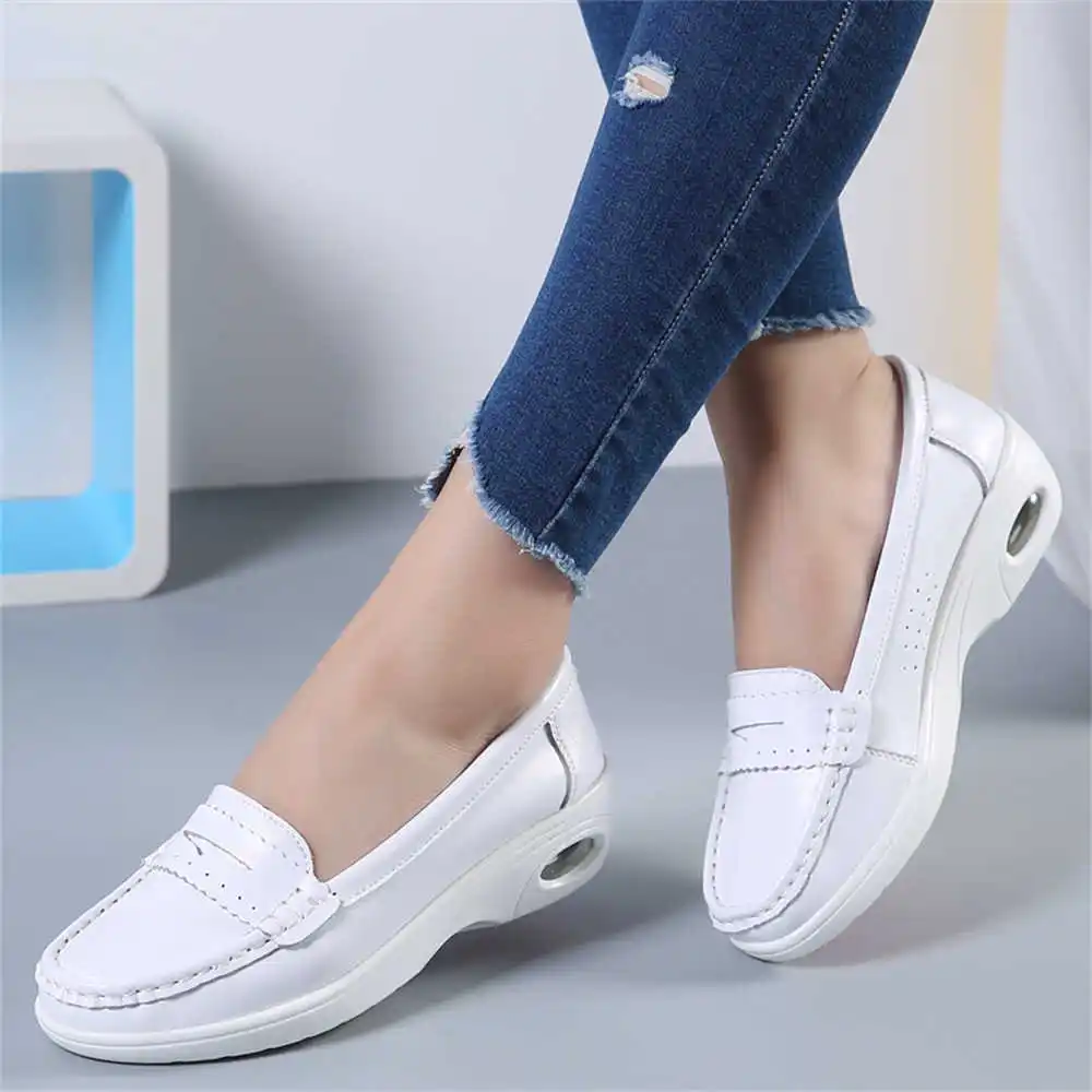 Thick Sole Slipon White Traine - Classic Tech Office Number recensione e prezzo